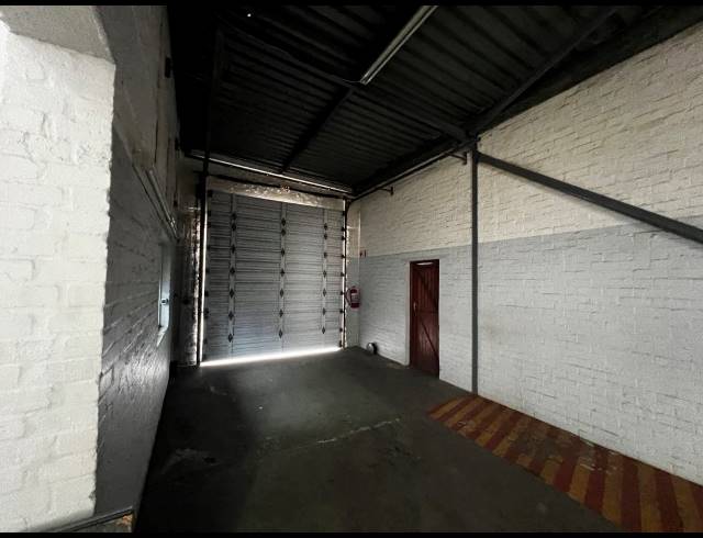 752M² WAREHOUSE TO LET IN AIRPORT INDUSTRIA